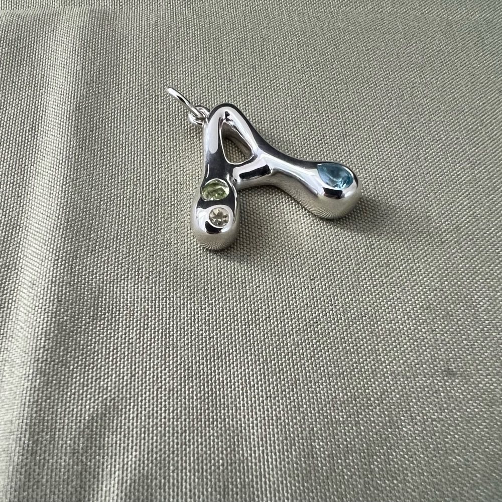 Mejuri Initial Pendant